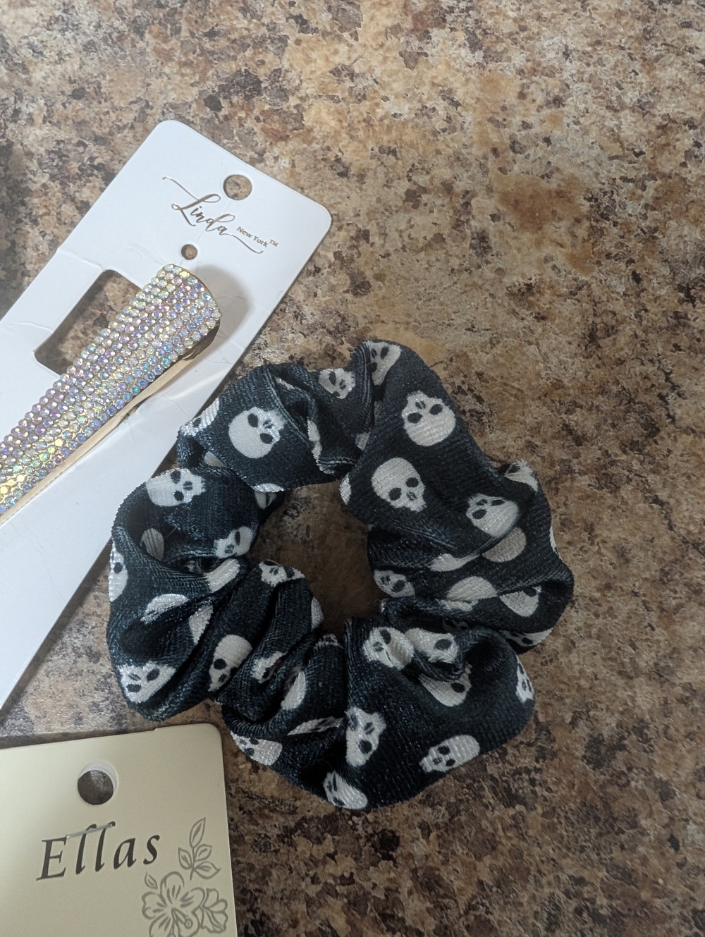 Hair Accessory Lot - Picture 7 of 9